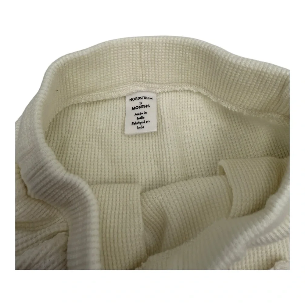 Nordstrom Green Paw Print Baby Neutral Top and Cream Pants Matching Set